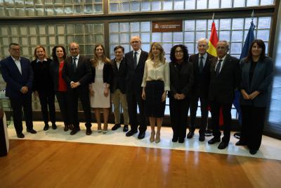 Foto de familia del acto en el CES