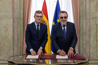 Foto de los firmantes del acuerdo