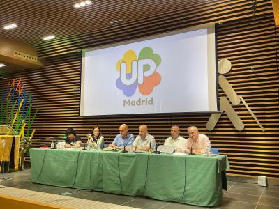Foto de la mesa de intervenciones en la Asamblea 