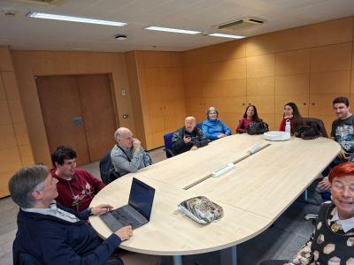 Mesa con miembros de JUP y SUPO