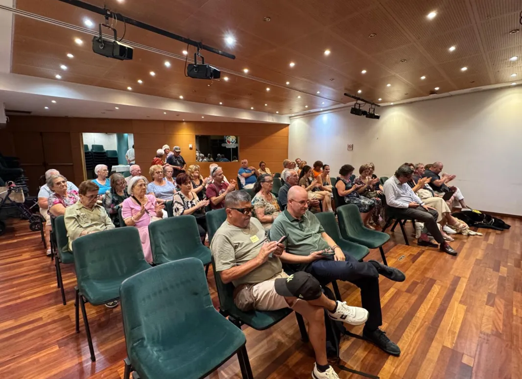 Público asistente a la asamblea