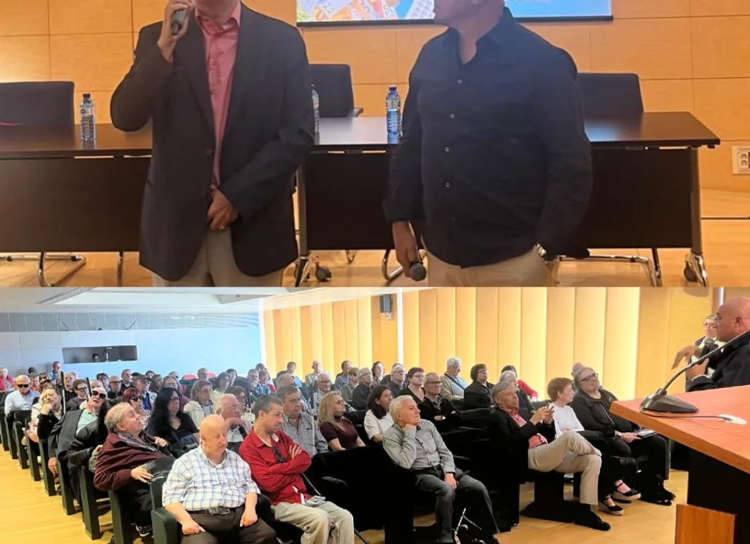 Imagenes de la sala durante la conferencia