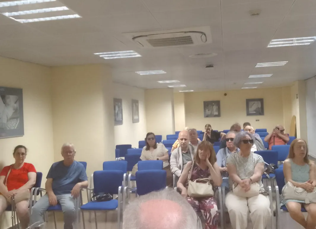 La sala 426 con una panorámica de los asistentes a la reunión de SUPO