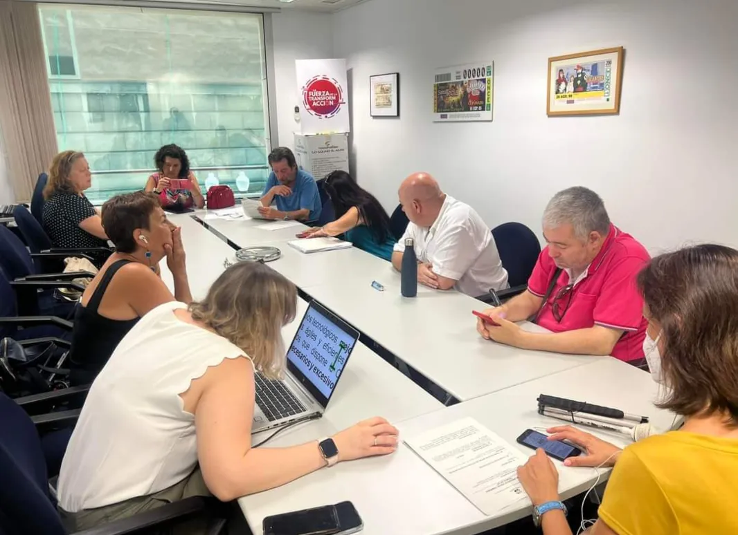 Asistentes a la comision