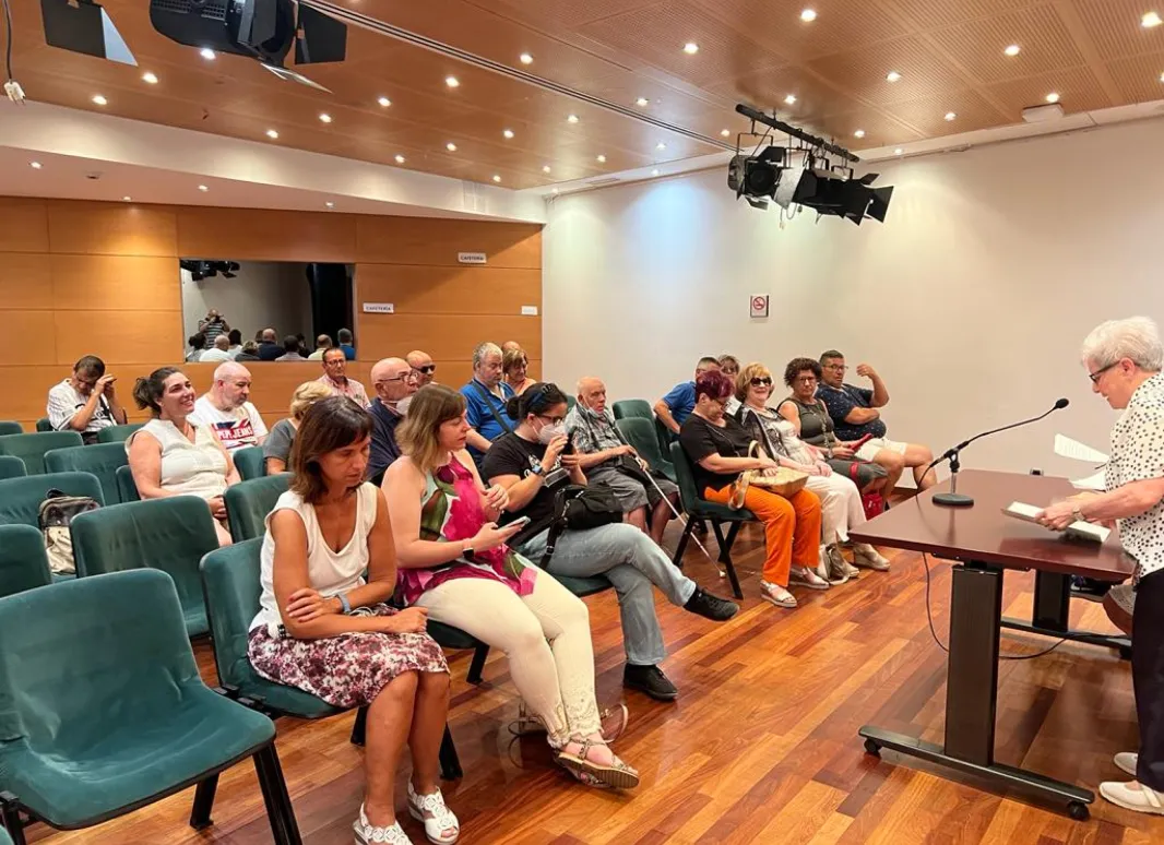 Asistentes a la asamblea de UP Tarragona