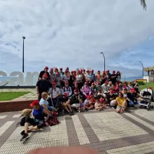 Grupo de compañeros que han asistido a la caminada
