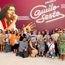 Todos los asistentes posando