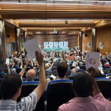 El salón de actos de nuestro CRE en Moratalaz repleto de asistentes