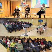 Tres fotos de los asistentes y las ponentes durante la jornada