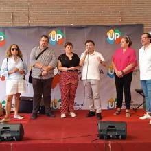 Foto del escenario en el que aparecen La secretaria de la Agrupación acompañada ded Delegado Territorial, Presidenta del Consejo Territorial, el Vicepresidente de UP y los representantes de UTO_UGT 