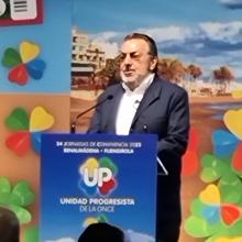  IMAGEN MIGUEL CARBALLEDA EN ATRIL 